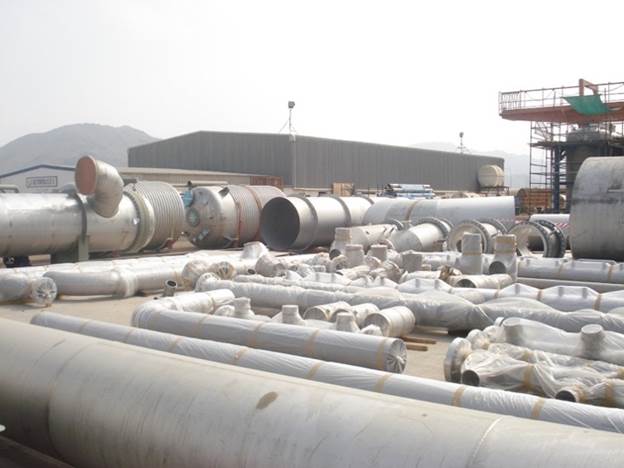 A picture containing sky, pipe, outdoor, pipeline transport

Description automatically generated